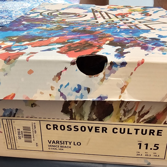 Colorful Athletic Men's Sneakers - Picture 2 of 9